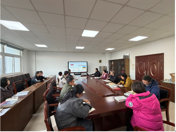 汽车工程学院召开党总支理论学习中心组学习(扩大)会议