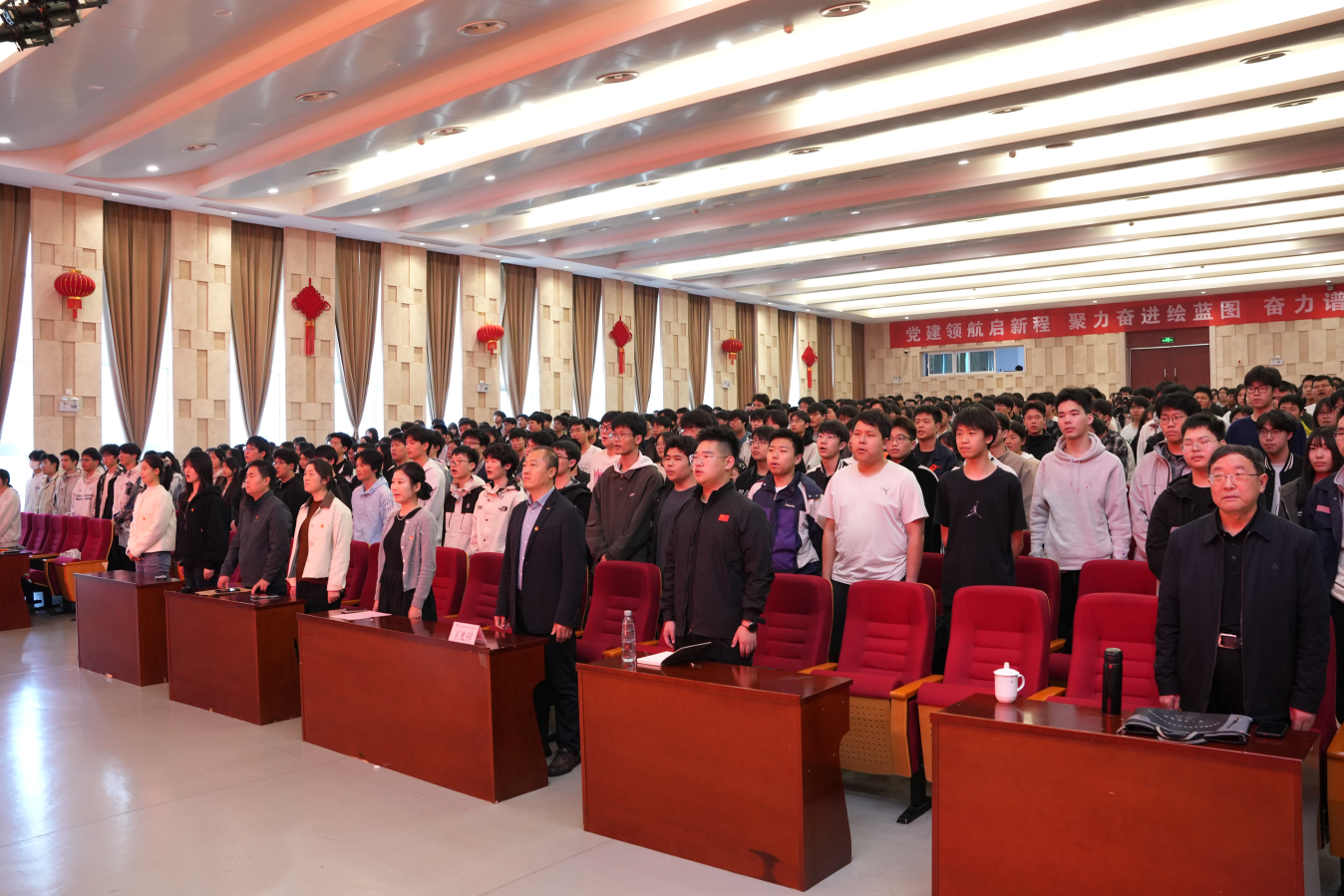 我校2026年春季学期业余团校培训班正式开班