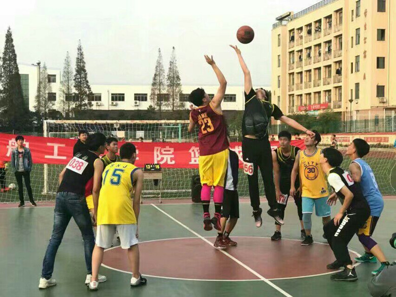 船舶工程学院举办5V5篮球对抗赛